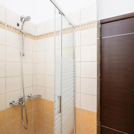 ヴィラ Irineos カラヴォミロス